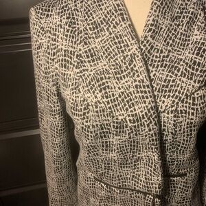 CEO STATUS // Kasper Abstract Monochrome Structured Blazer